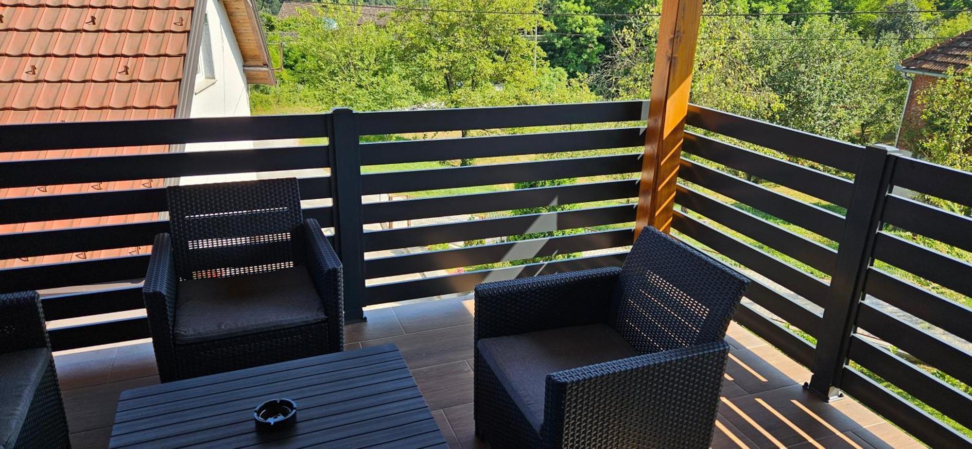 Apartman M&M Duga Resa Exterior photo